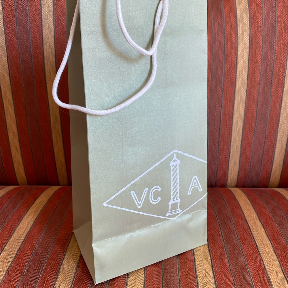 Van Cleef and Arpels shopping bag
